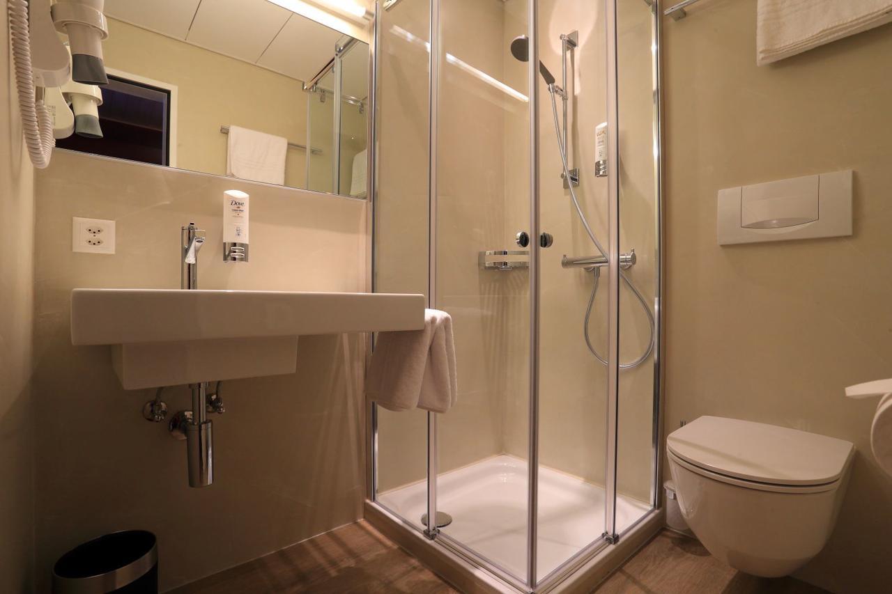 Hotel Elvezia Ascona Luaran gambar